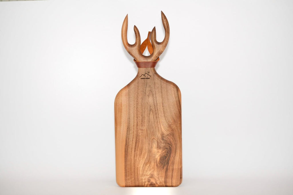 🦌 Geyik Model Ahşap Kesme Tahtası Ceviz